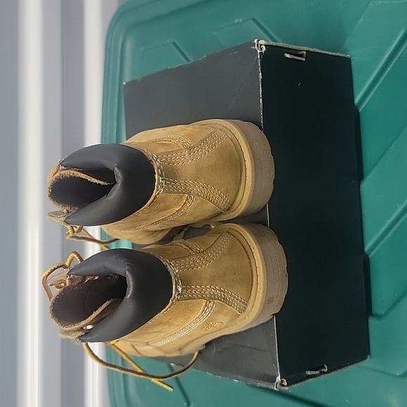 Timberland boots - Picture 3 of 3